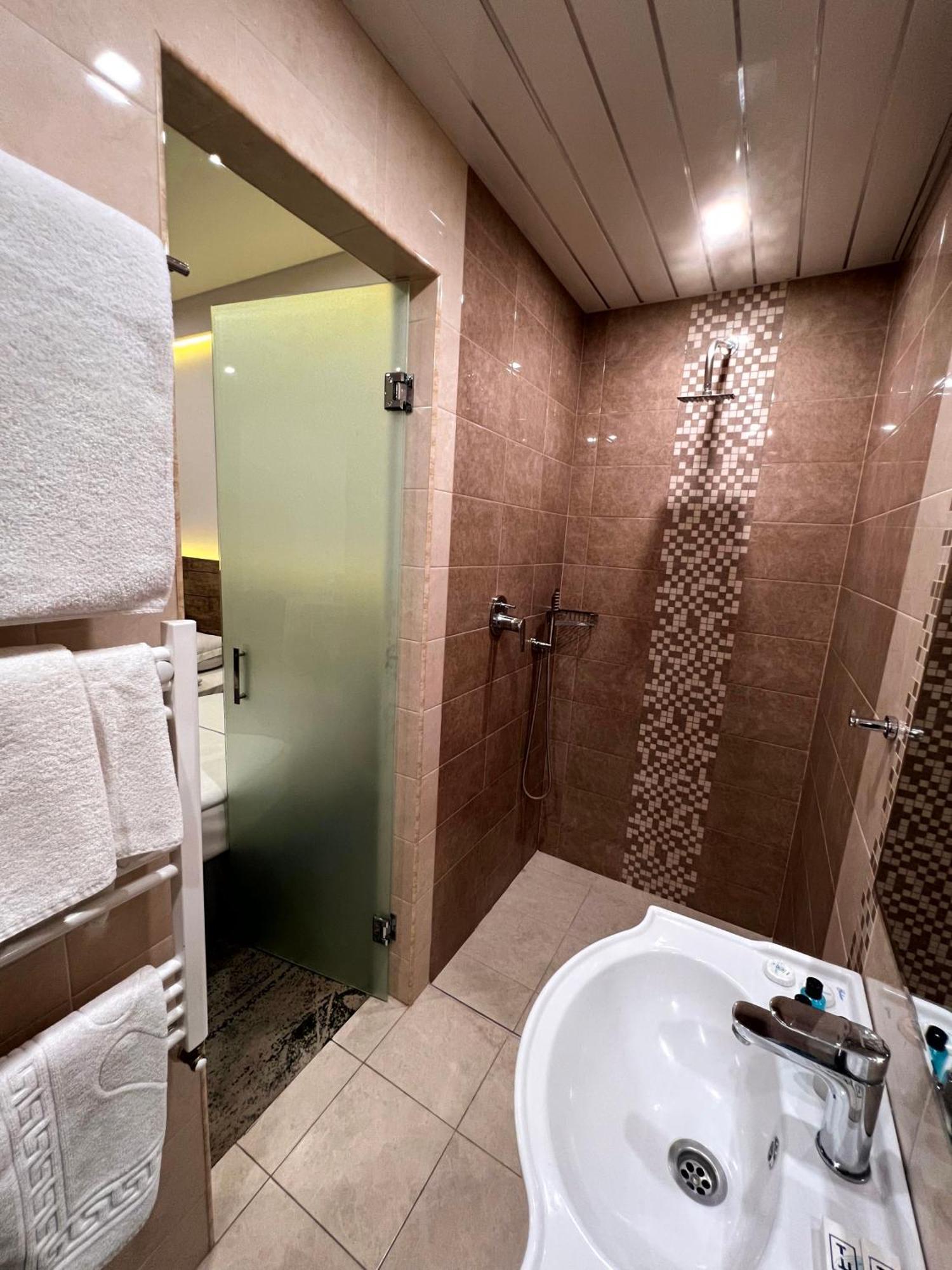 Evn Boutique Hotel Jerevan Exteriör bild