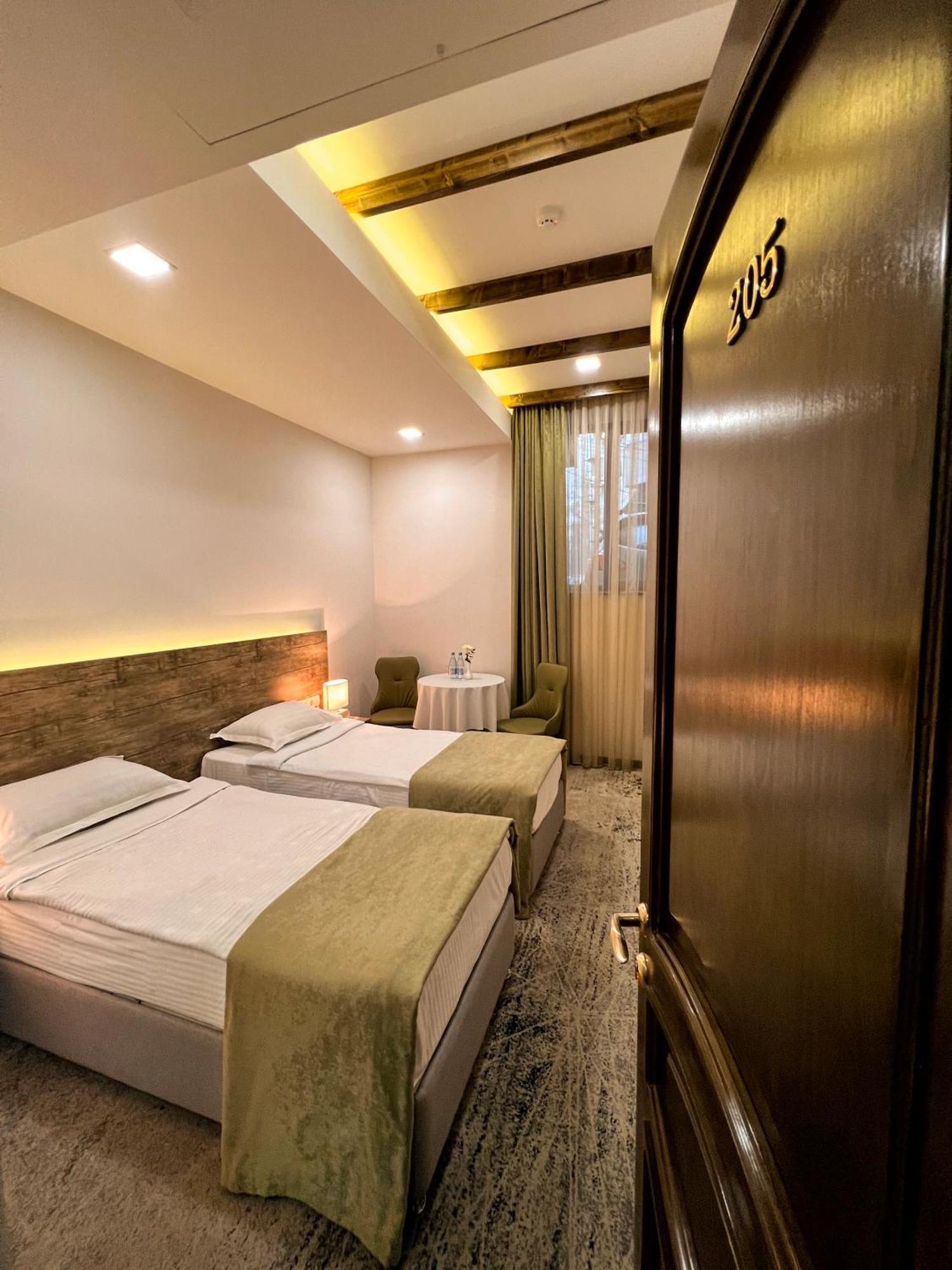 Evn Boutique Hotel Jerevan Exteriör bild